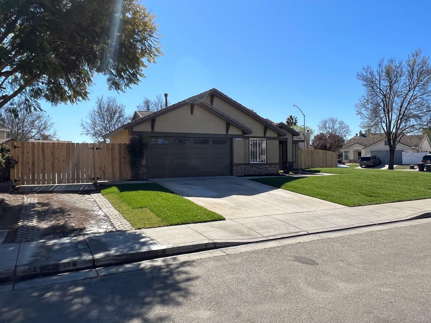 2091 Bridle Creek Circle  Tracy CA 95377 photo