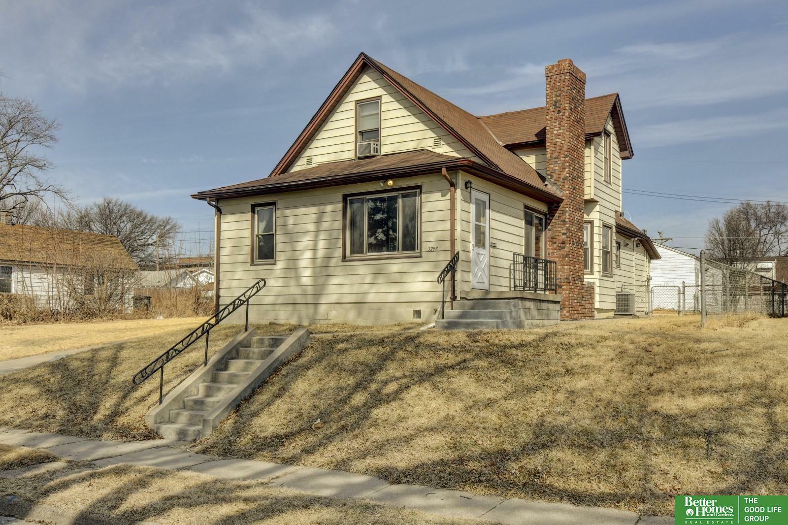 Property Photo:  3906 Patterson  NE 68107 