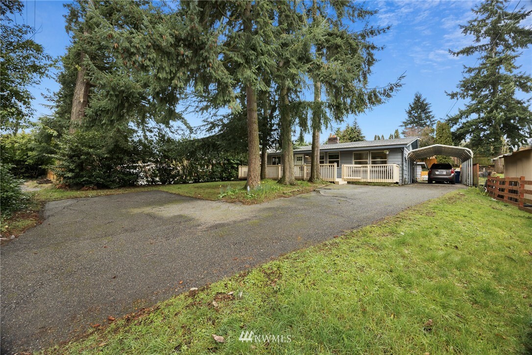 Property Photo:  18617 1st Avenue S  WA 98148 