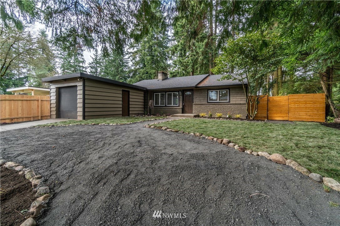 Property Photo:  17557 Wallingford Avenue N  WA 98133 