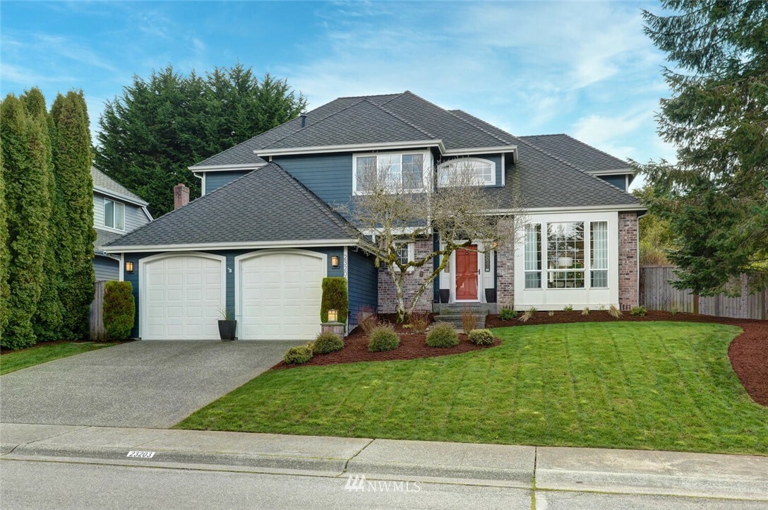 Property Photo:  23203 SE 27th Street  WA 98075 