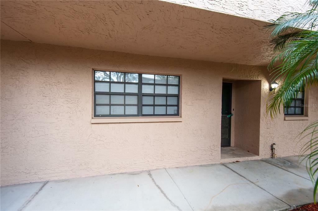 Property Photo:  1753 Belleair Forest Dr D2  FL 33756 
