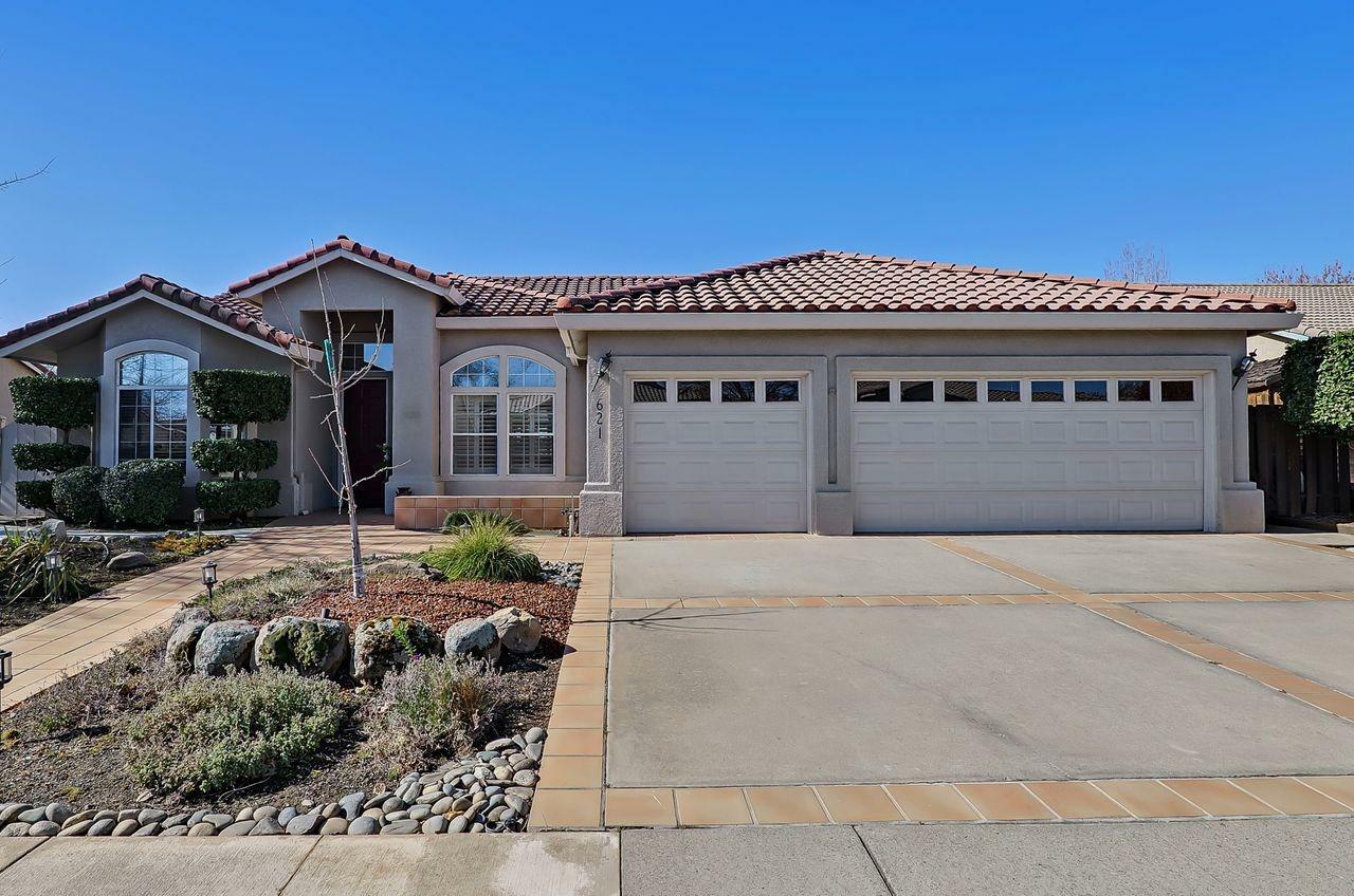 Property Photo:  621 Fairway Drive  CA 95640 