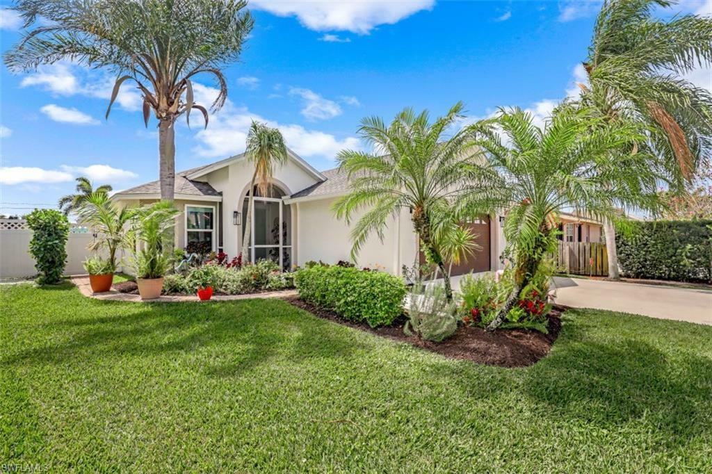 Property Photo:  768 101st Ave N  FL 34108 