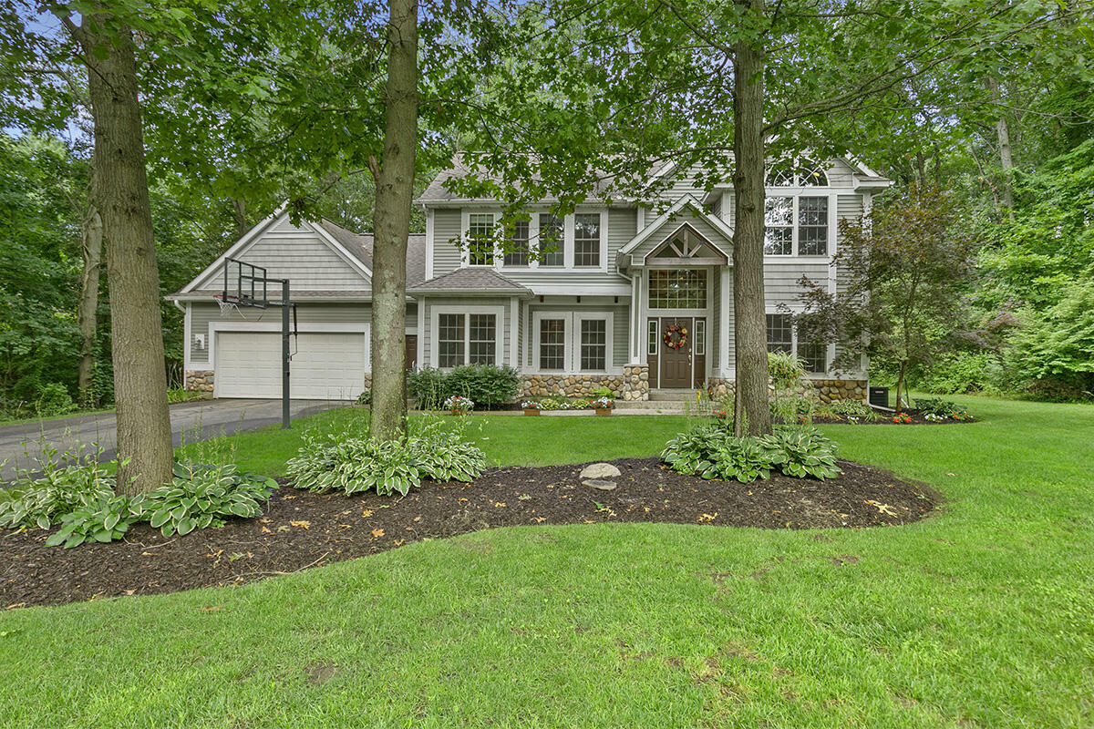 Property Photo:  6282 Hawthorne Court  MI 49453 