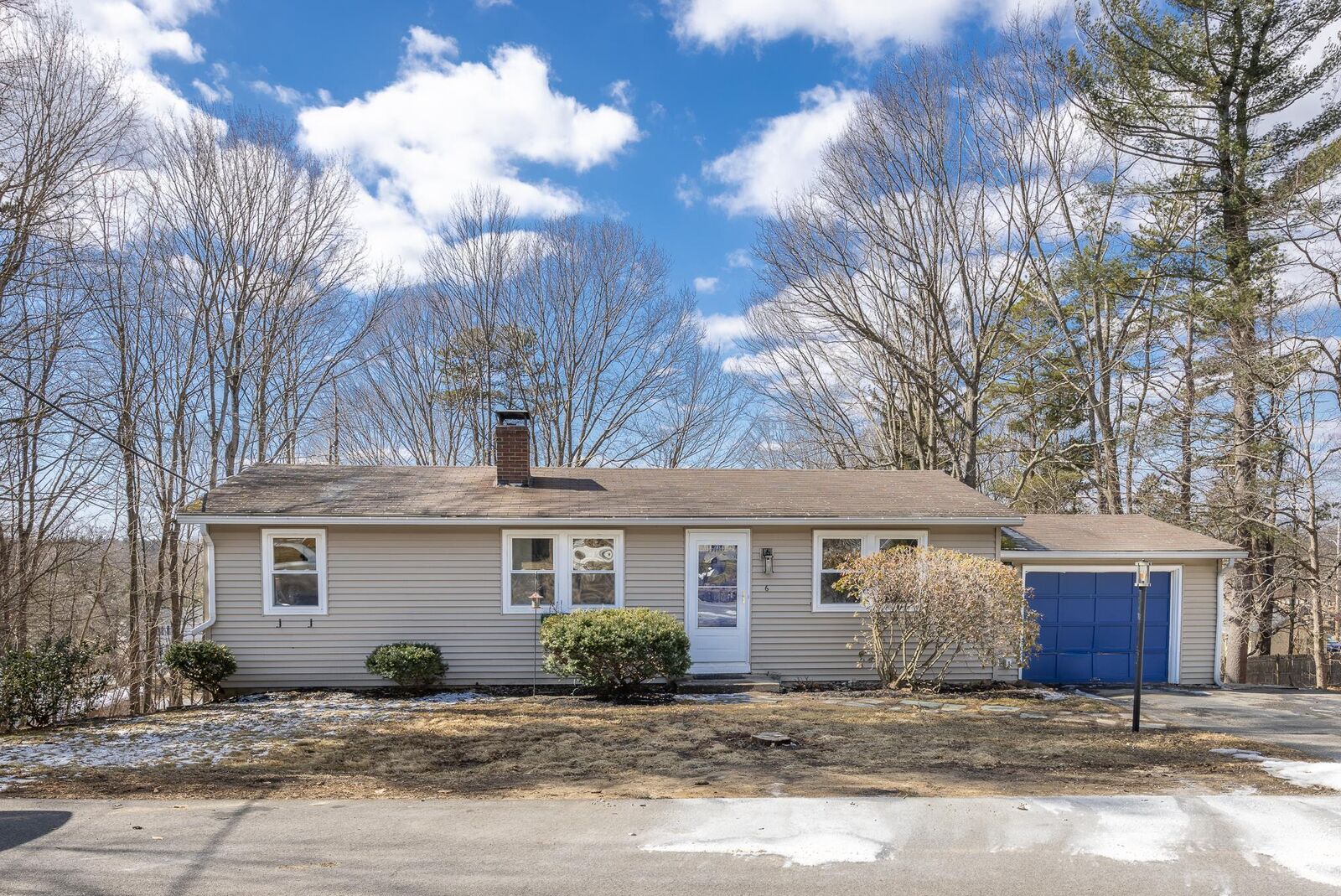 Property Photo:  6 Hill Drive  ME 03908 