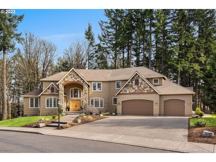 13516 NW Glendoveer Dr  Portland OR 97231 photo