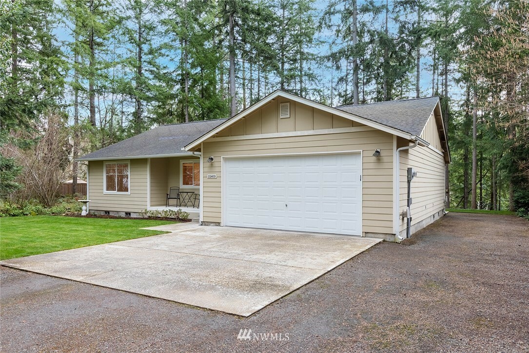 Property Photo:  22403 Autumnwood Court SE  WA 98597 