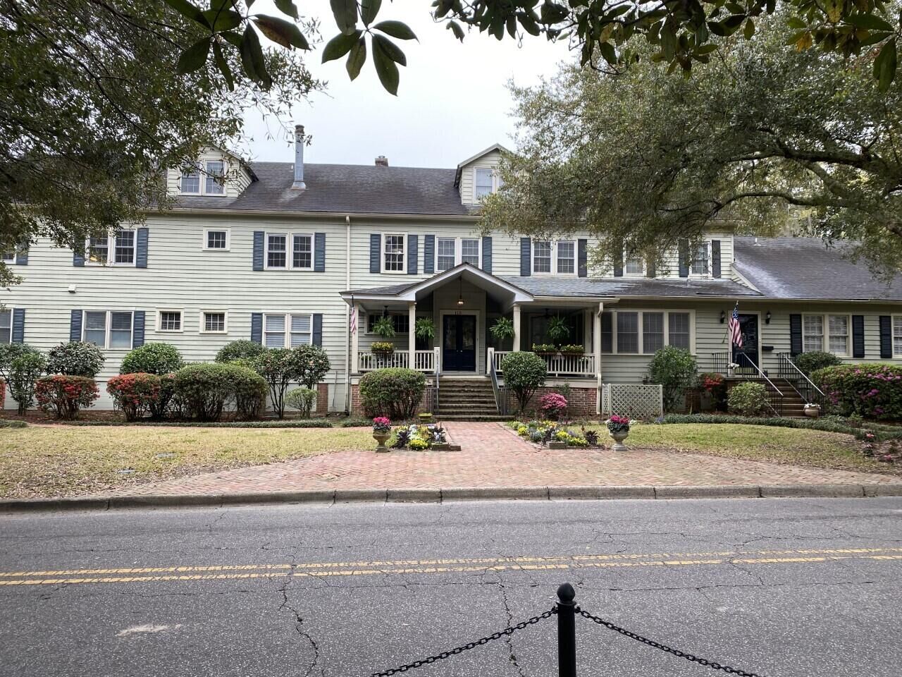 Property Photo: 116 W 5th South Street E SC 29483