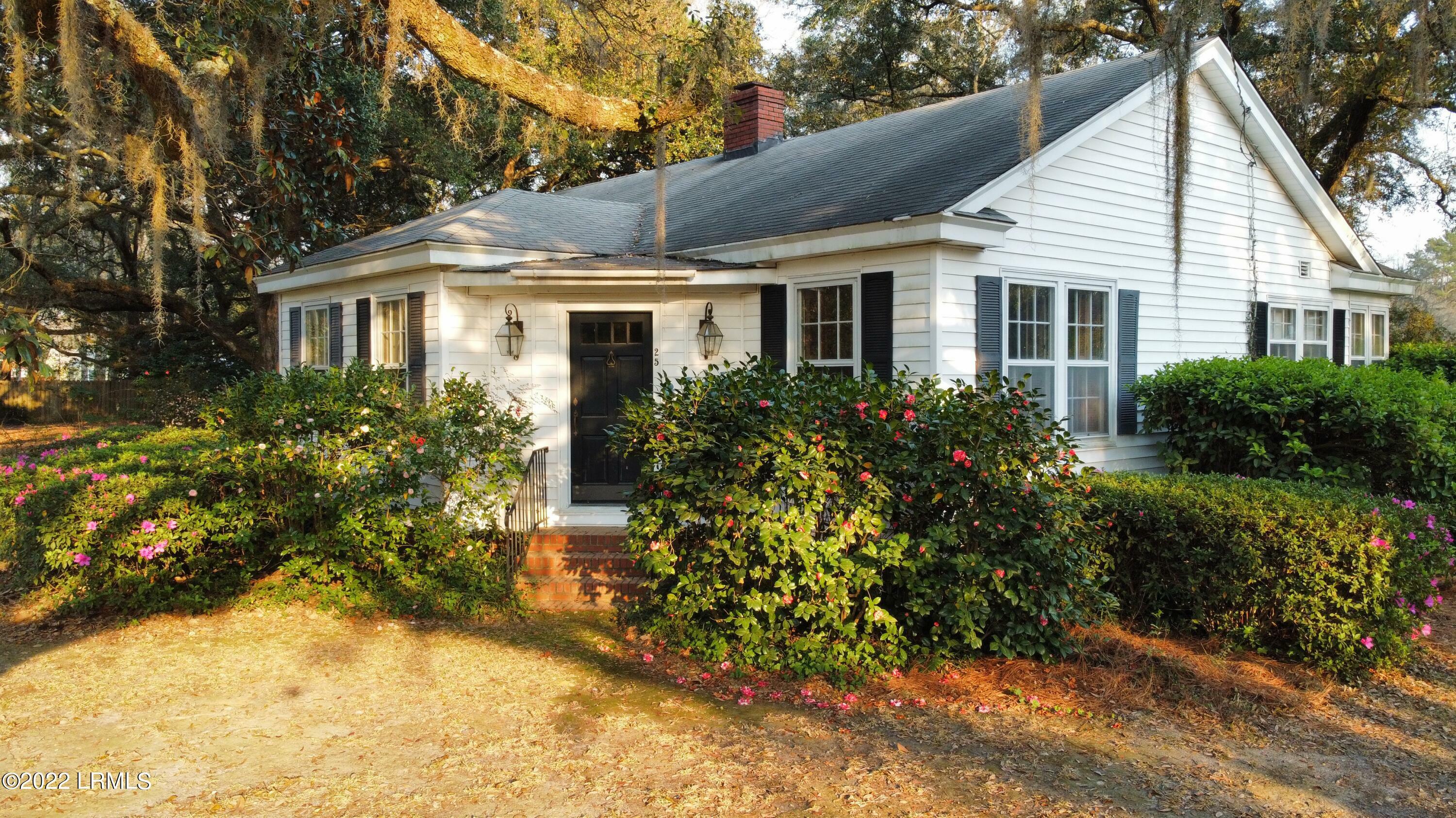 Property Photo:  25 Church Street N  SC 29945 