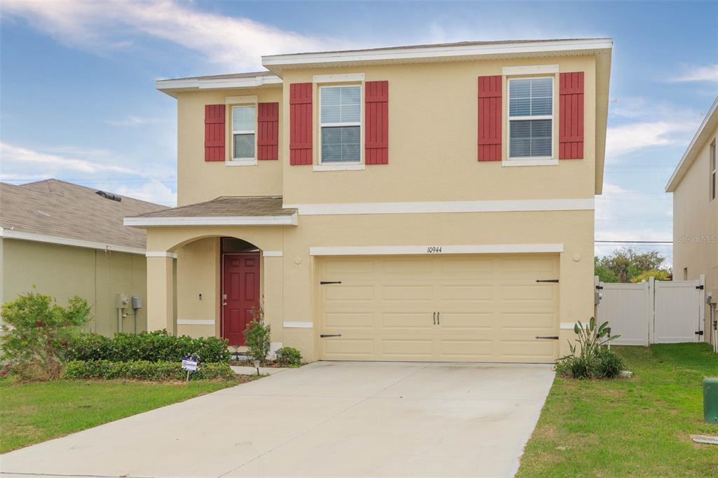 Property Photo: 10944 Carlton Fields Drive FL 33579