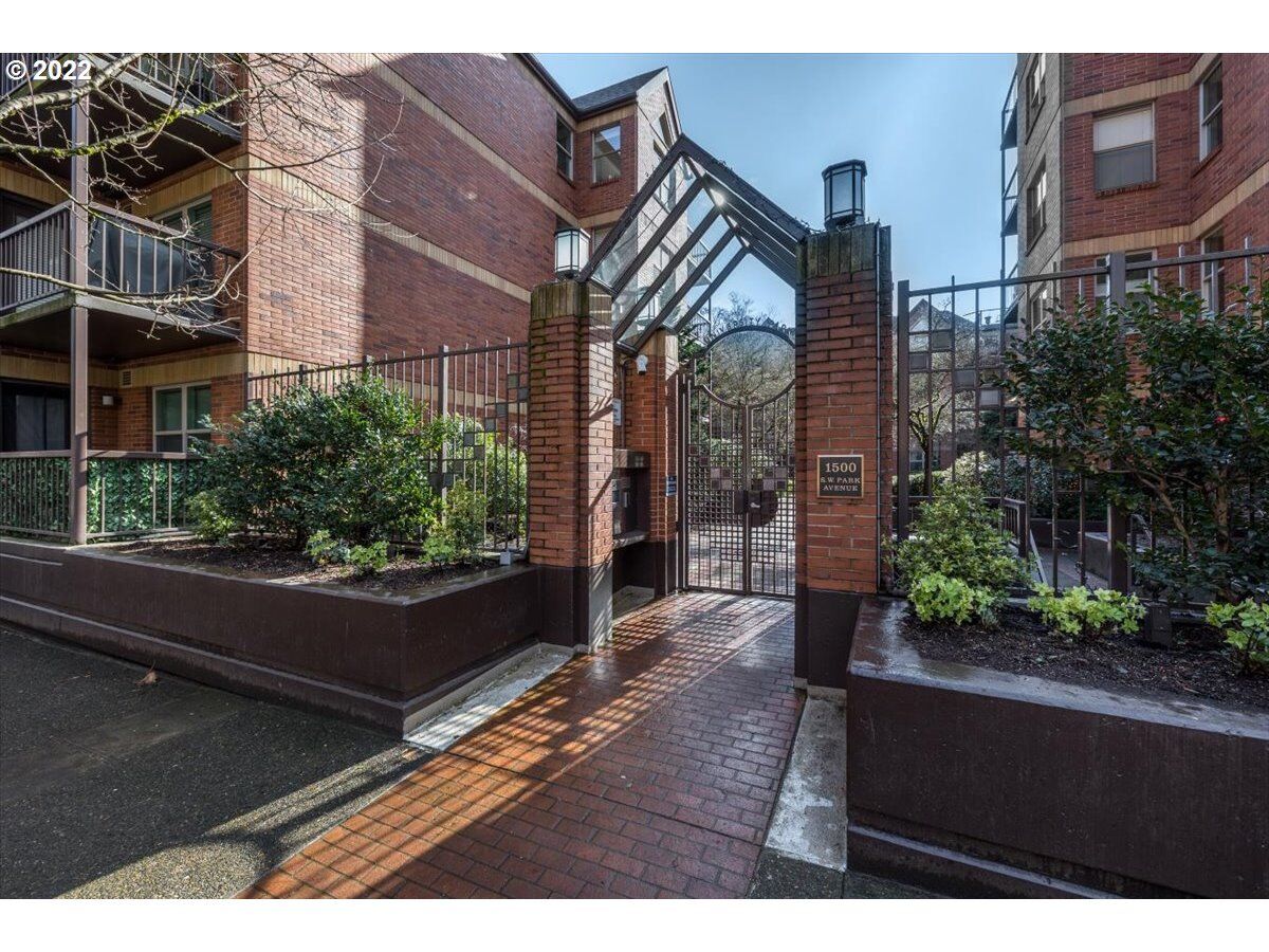 Property Photo: 1500 SW Park Ave 311 OR 97201