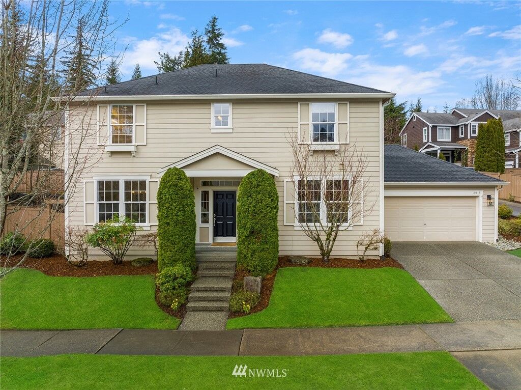 Property Photo:  6915 Elderberry Avenue SE  WA 98065 