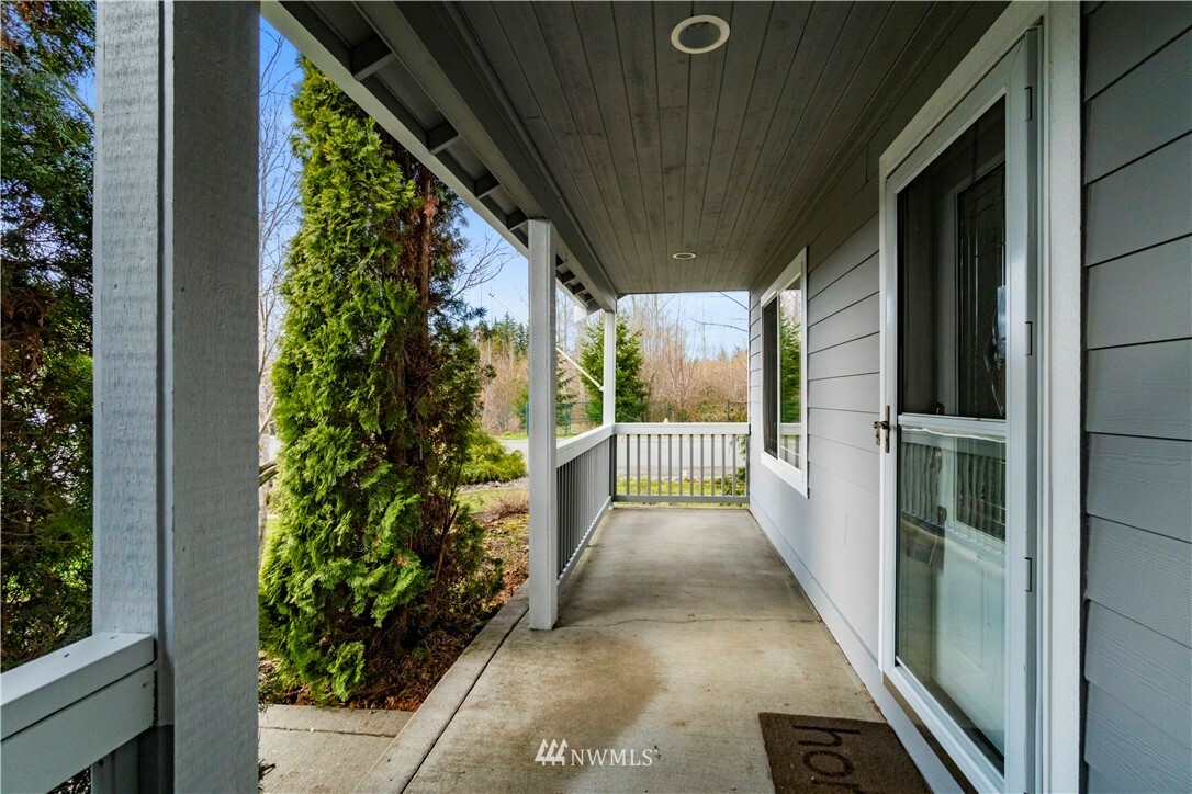 Property Photo: 225 Allison Avenue W WA 98328