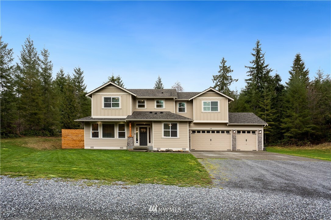 Property Photo: 12911 186th Avenue NE WA 98223