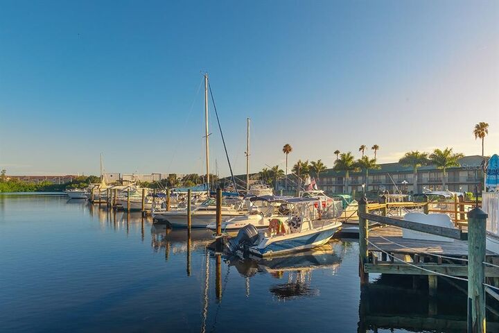 Property Photo: 7150 N Tamiami Trail S-604 FL 34243
