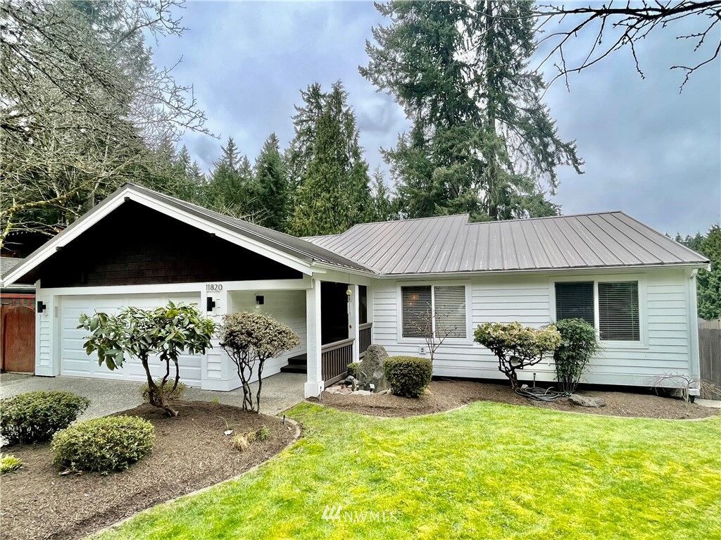 Property Photo: 11820 NE 145th Street WA 98034