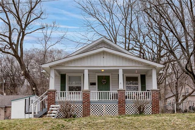 Property Photo:  206 S Kansas City Avenue  MO 64024 