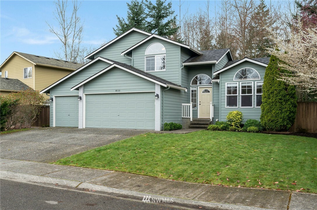 Property Photo:  4030 141st Place SE  WA 98012 