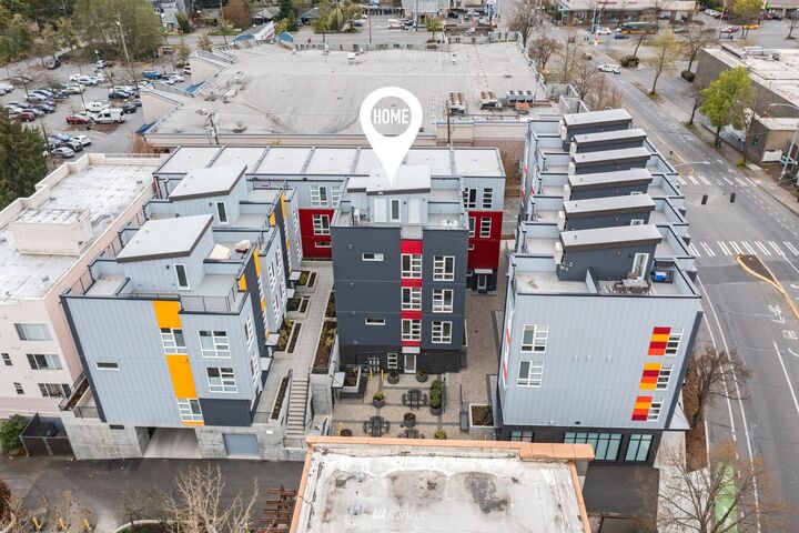 Property Photo:  1000 NE 112th Street A  WA 98125 