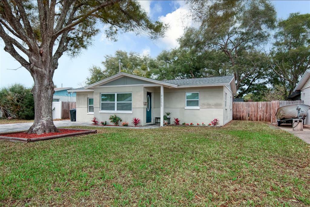 Property Photo:  7255 37th Avenue N  FL 33710 