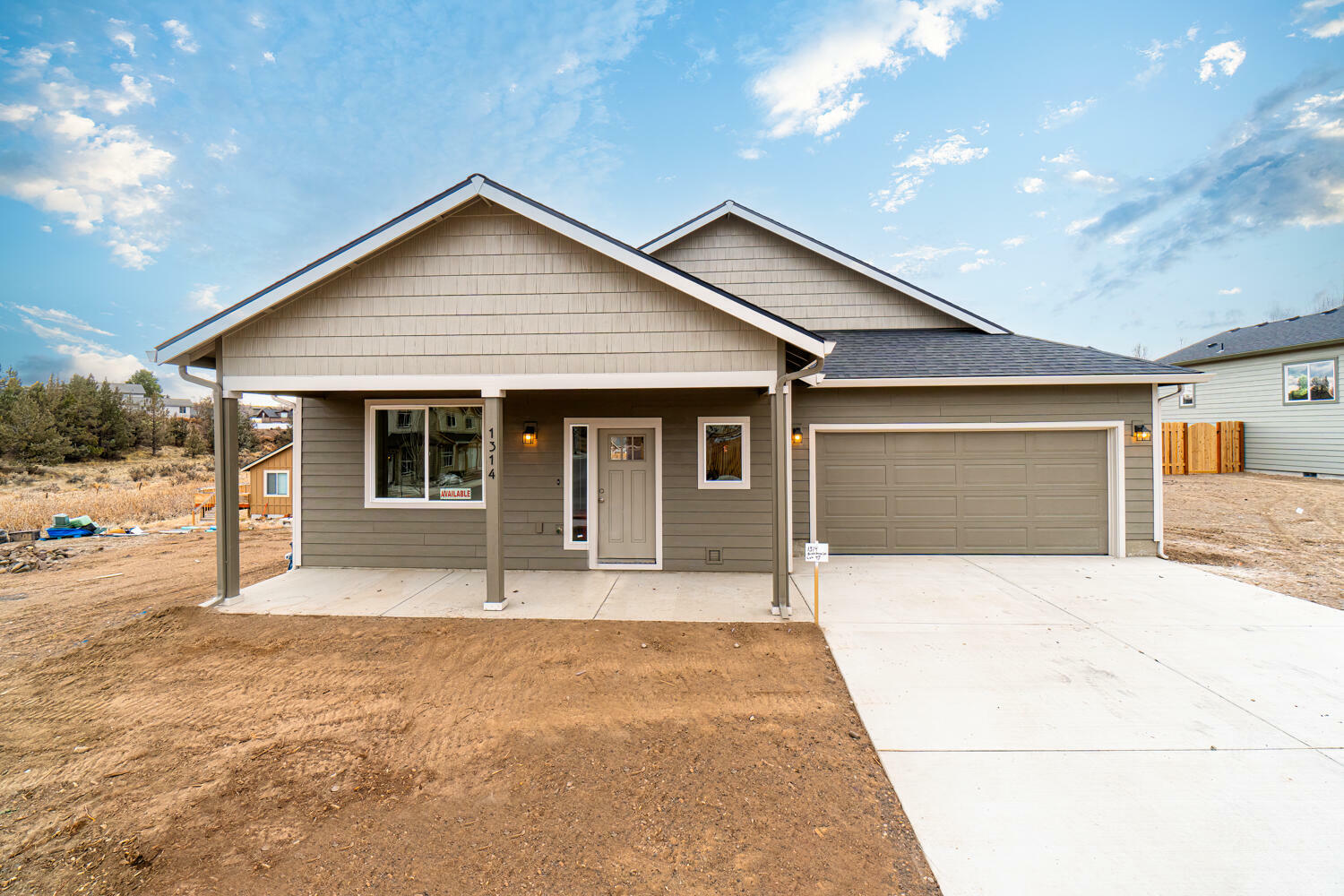 Property Photo: 1314 NE Brookstone Loop OR 97754