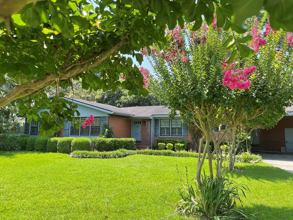 Property Photo:  301 Betty Jo Drive  GA 31602 