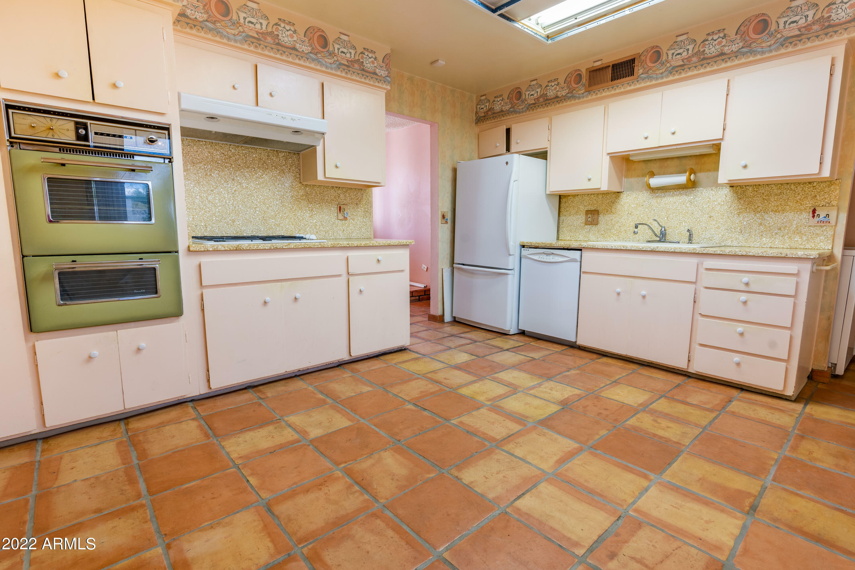 Property Photo:  1308 E Alice Avenue  AZ 85020 