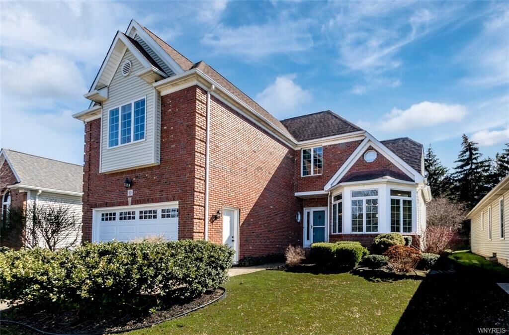 Property Photo:  60 Thamesford Lane  NY 14221 