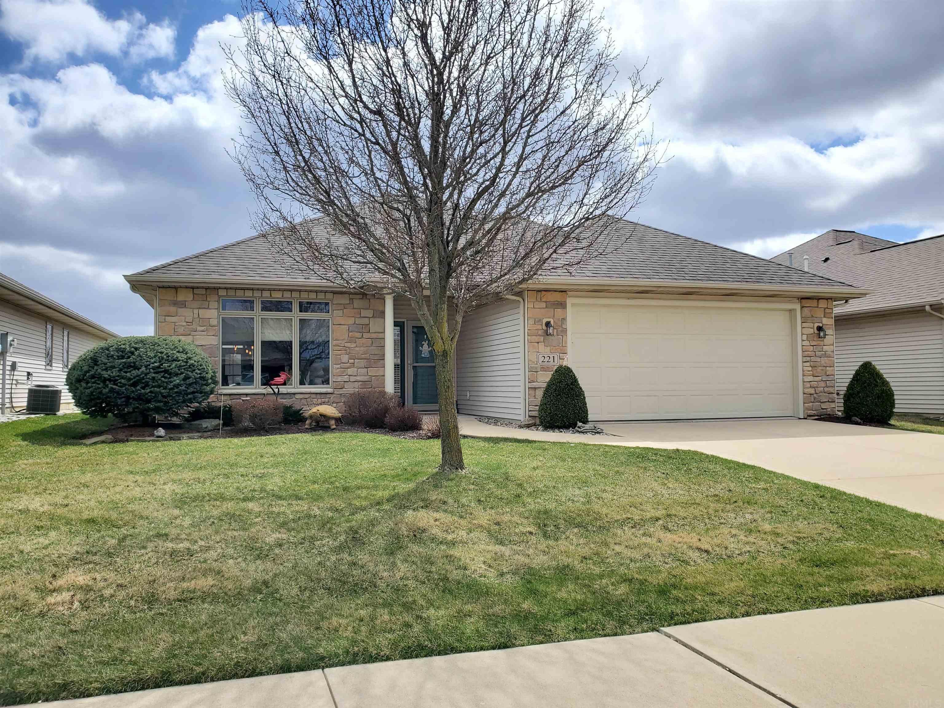 Property Photo: 221 Corner Stone Parkway IN 46825-8138