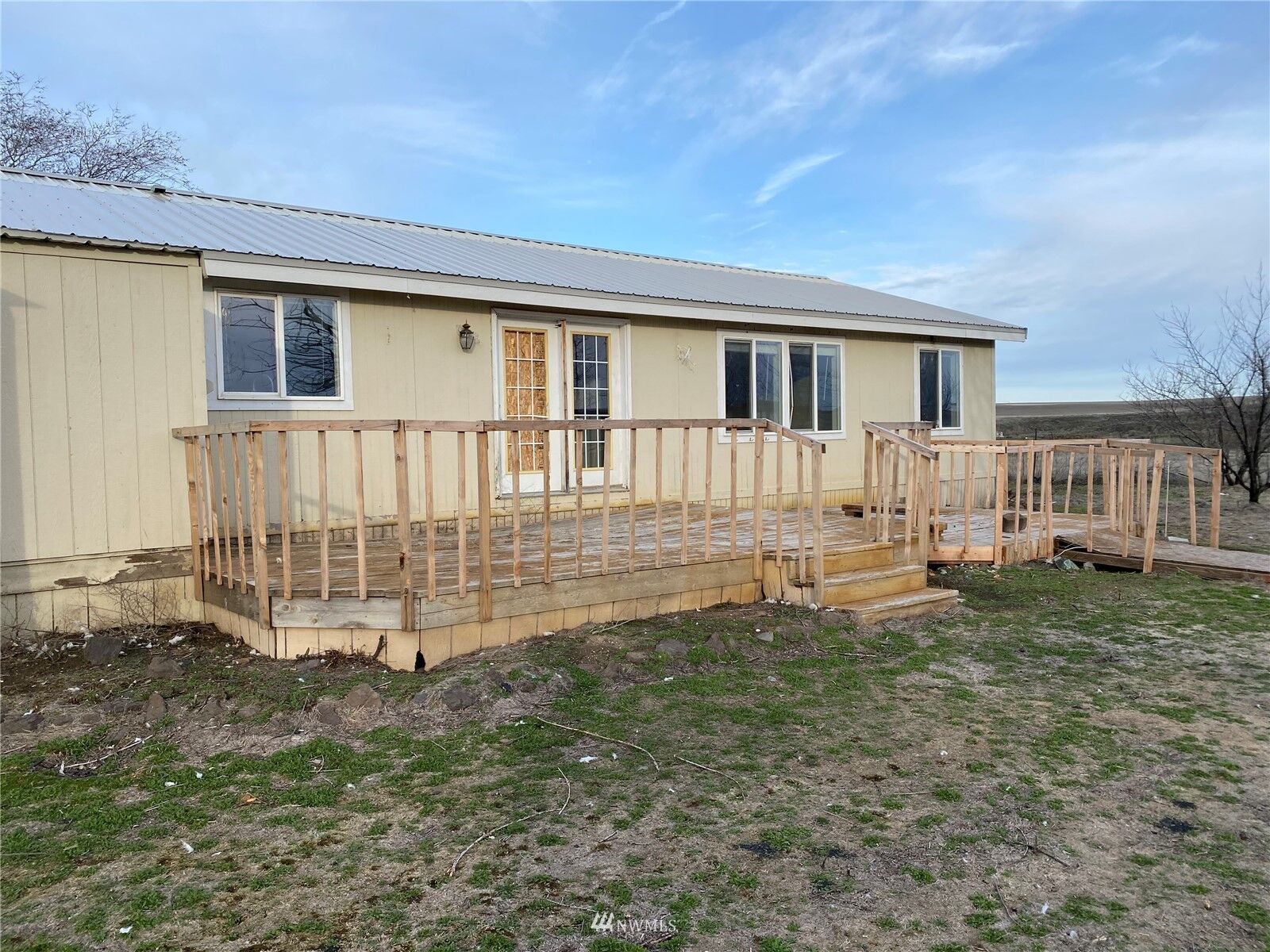 Property Photo:  12000 Eagle Springs Road E  WA 99159 