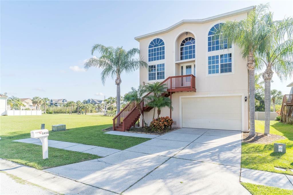 Property Photo:  5450 Jobeth Drive  FL 34652 