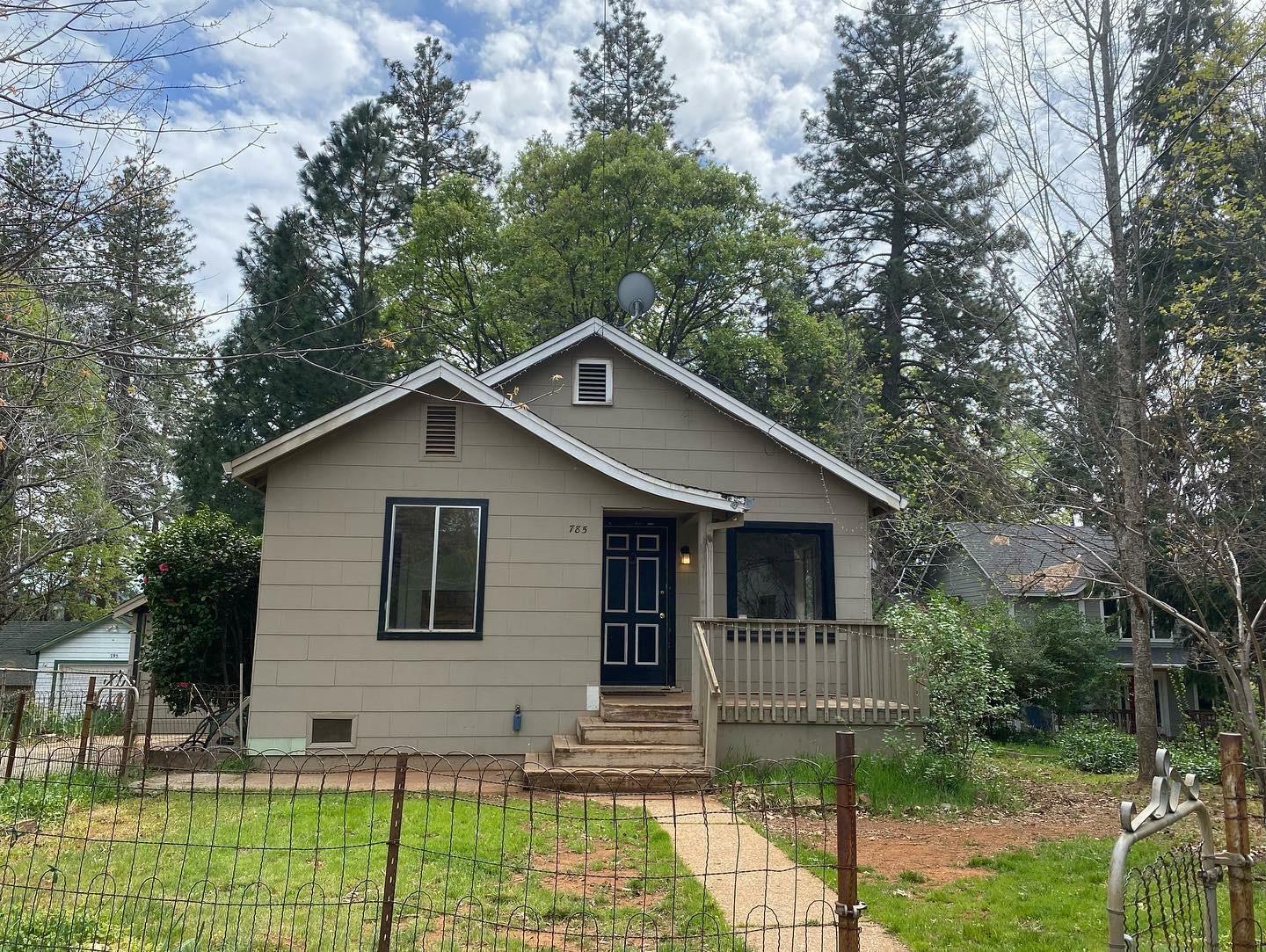 Property Photo: 785 Annex Avenue CA 95945