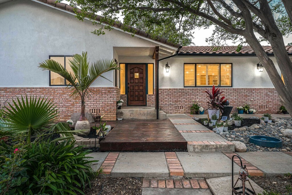 Property Photo:  1649 Citrus Hills Lane  CA 92027 