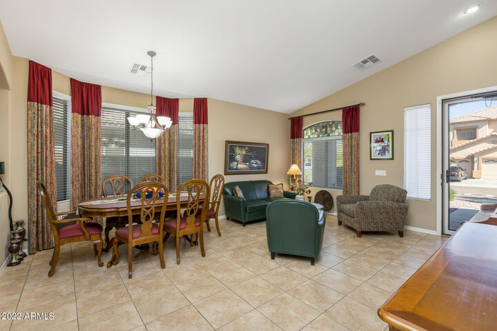 Property Photo: 2323 W Beverly Road AZ 85041