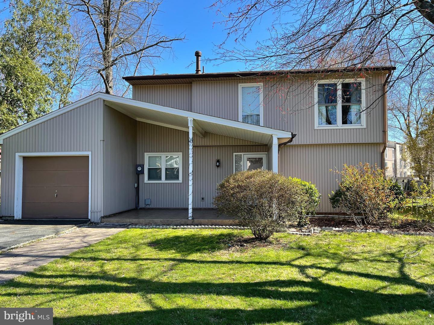 Property Photo:  17729 Millcrest Drive  MD 20855 