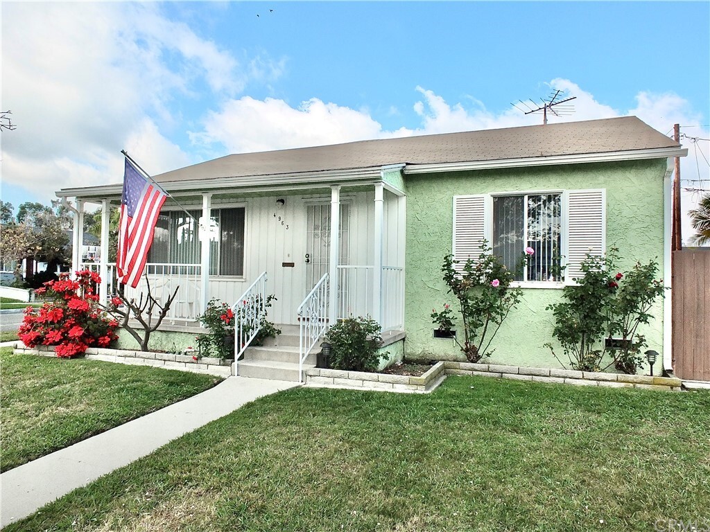 Property Photo: 4963 Montair Avenue CA 90712