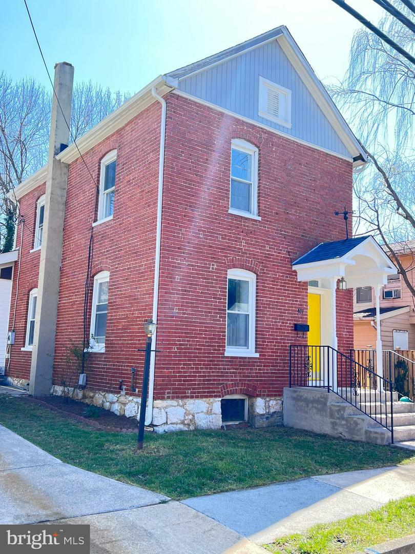 Property Photo: 407 E Liberty Street WV 25414