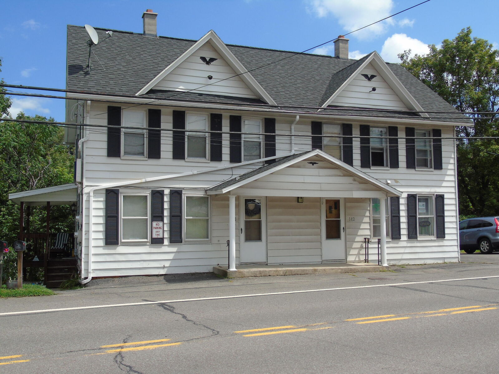 Property Photo:  142-144 N Main Street  PA 18444 