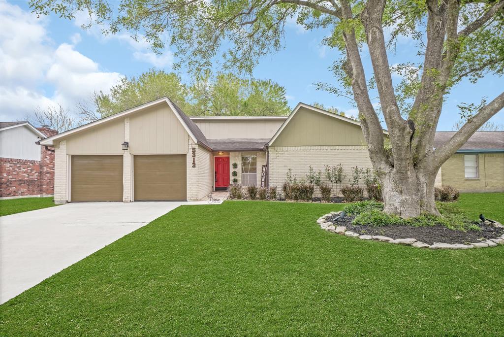 Property Photo: 5313 Lazymist Court TX 77539