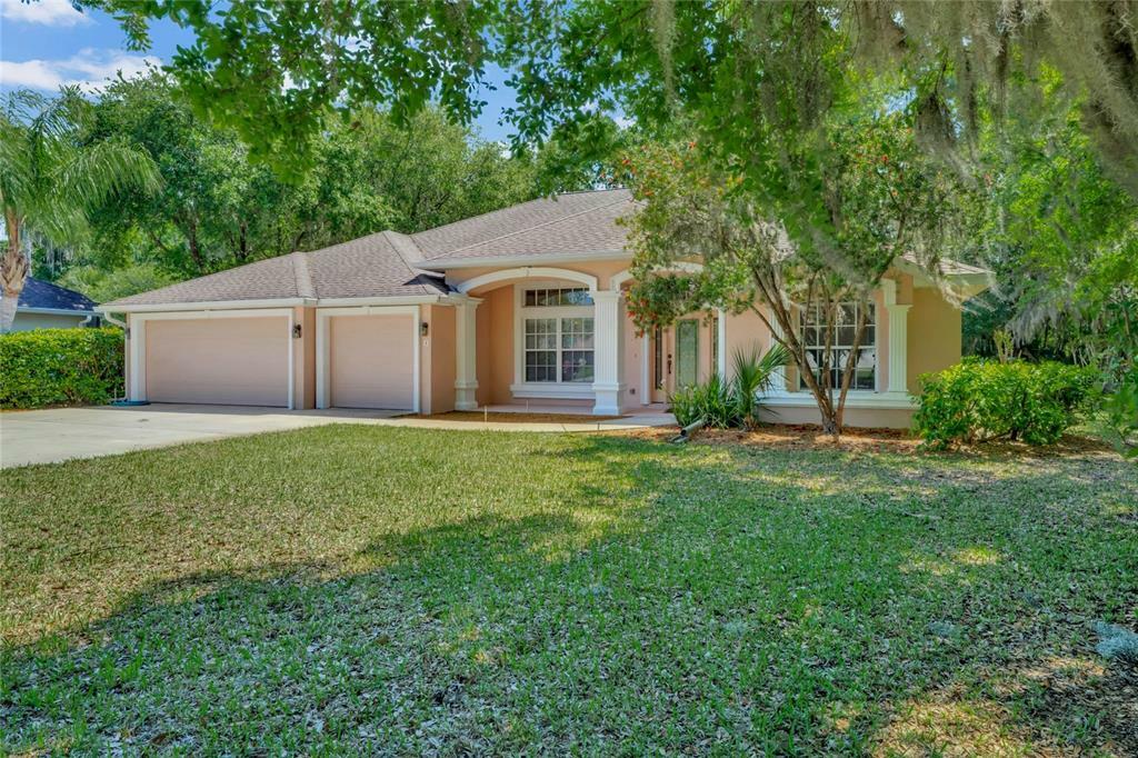 Property Photo:  4 Jolynn Drive  FL 32174 