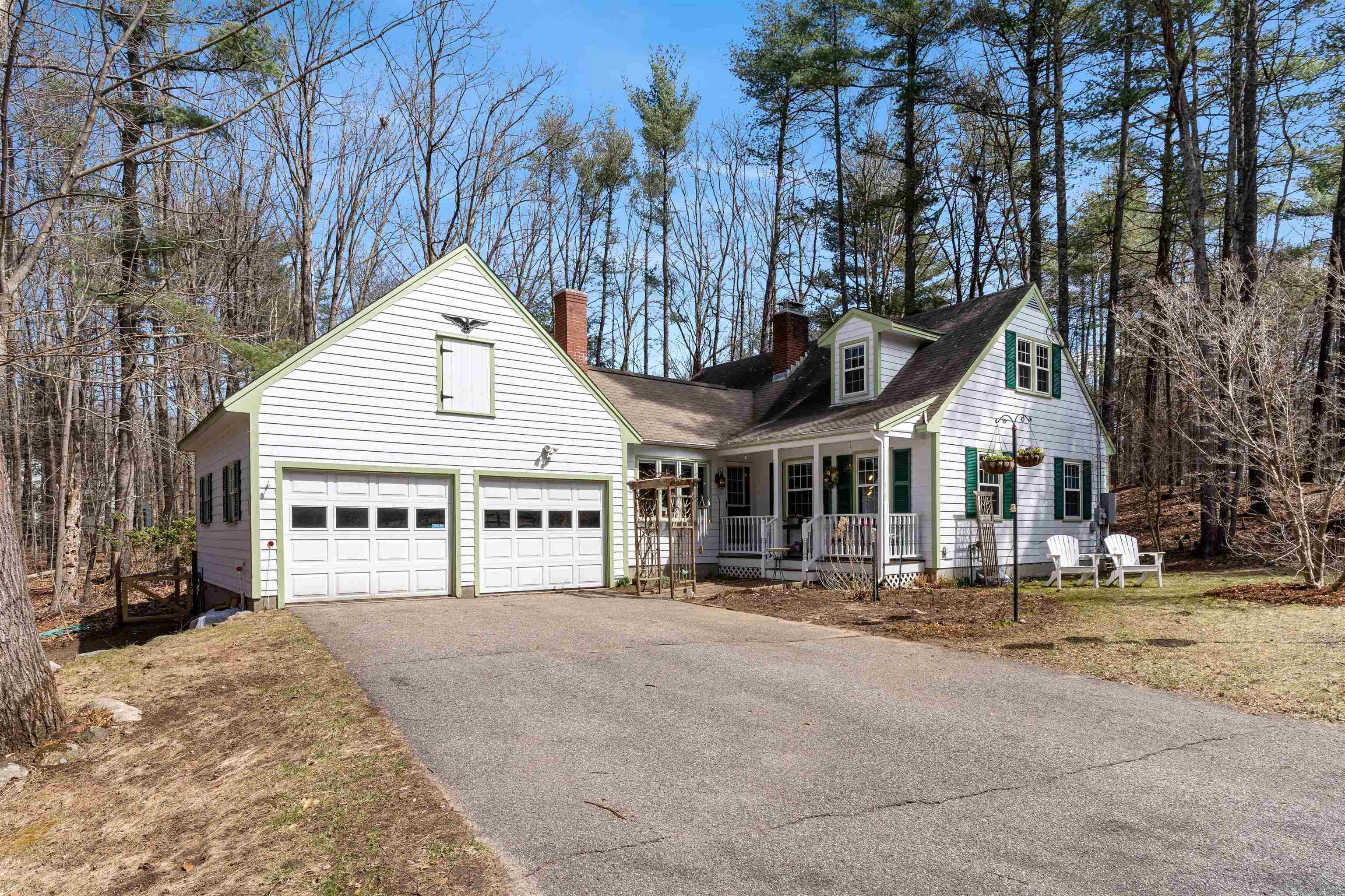 Property Photo:  12 Beaver Brook Circle  NH 03031 