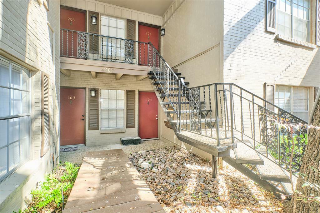 Property Photo:  4205 Avondale Avenue 204  TX 75219 