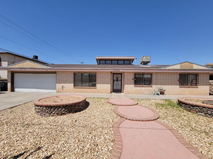 11305 Patricia Avenue  El Paso TX 79936 photo