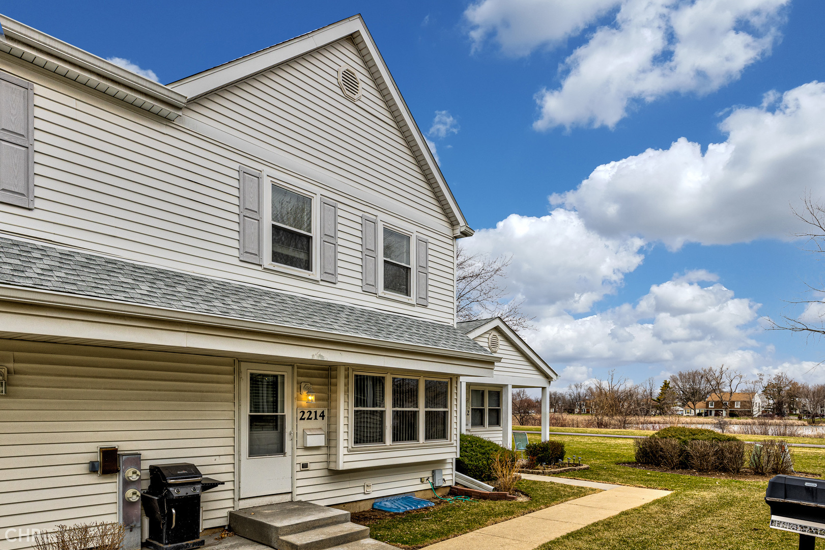 Property Photo:  2214 Brent Court  IL 60194 