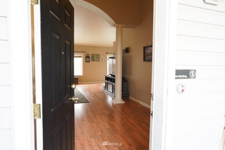 Property Photo: 1206 E 196th Street Ct WA 98387