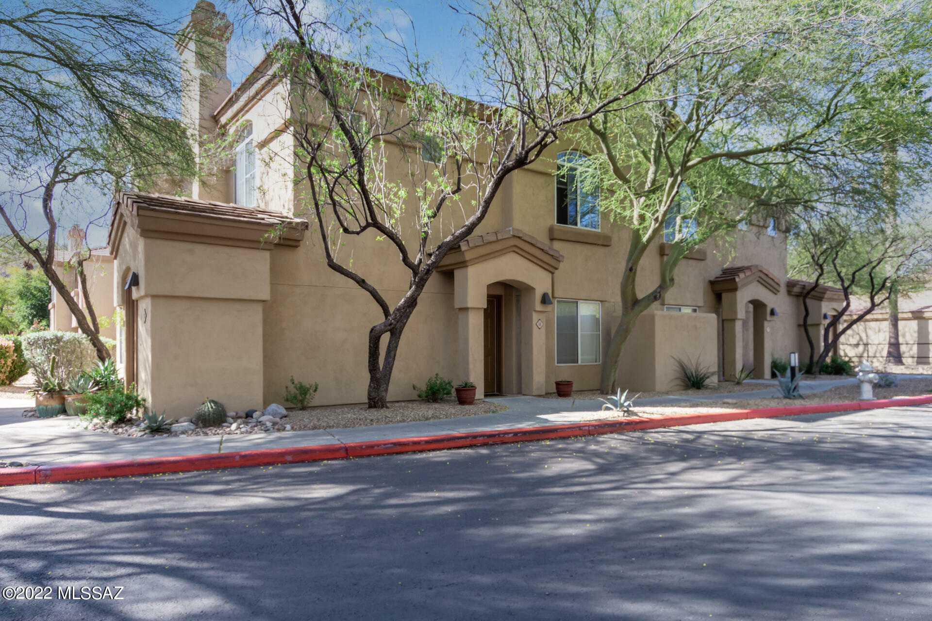 Property Photo: 7050 E Sunrise Drive 1202 AZ 85750