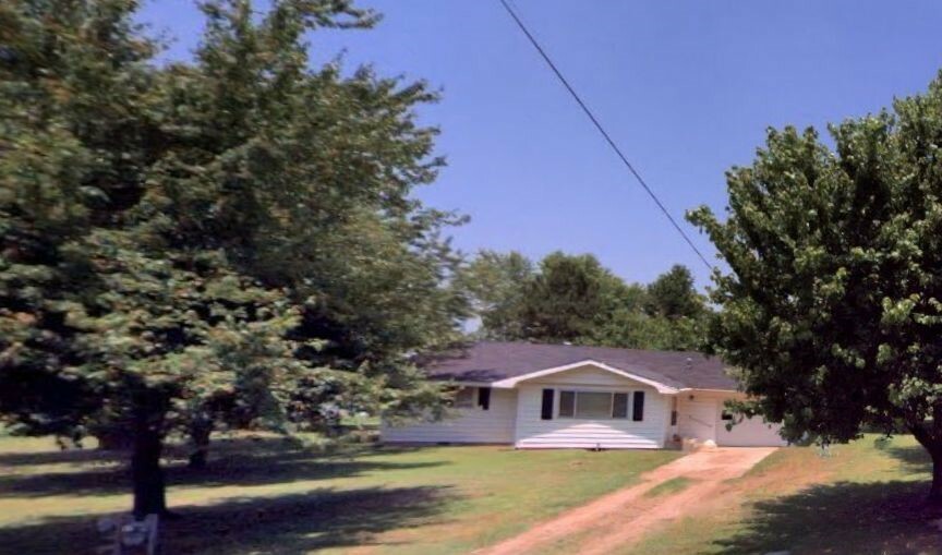 Property Photo:  1370 Elm Springs Road  AR 72762 