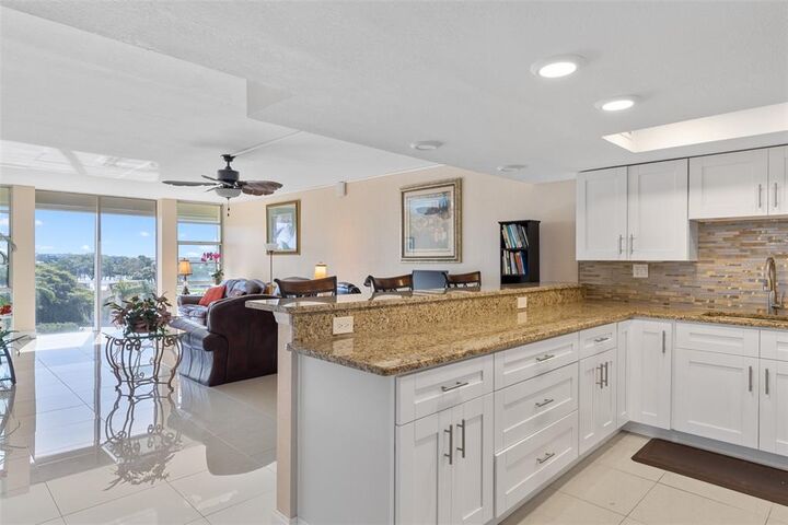 Property Photo: 7400 Sun Island Drive S 411 FL 33707