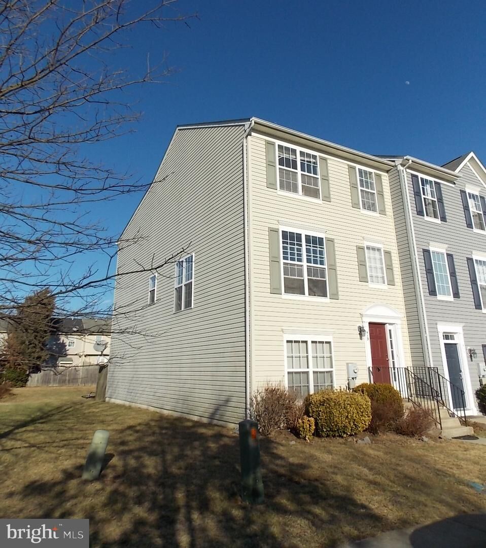 Property Photo:  413 Hamilton Court  VA 22655 